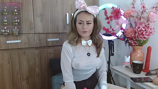 magenta maturr online show from October 31, 8:32 pm