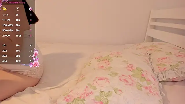 Snapshot of _Snorkmaiden_ chatting on March 4, 11:19 am Snorkmaiden online show from March 4, 11:19 am