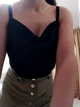 baby sweet girl  online show from March 14, 10:49 pm