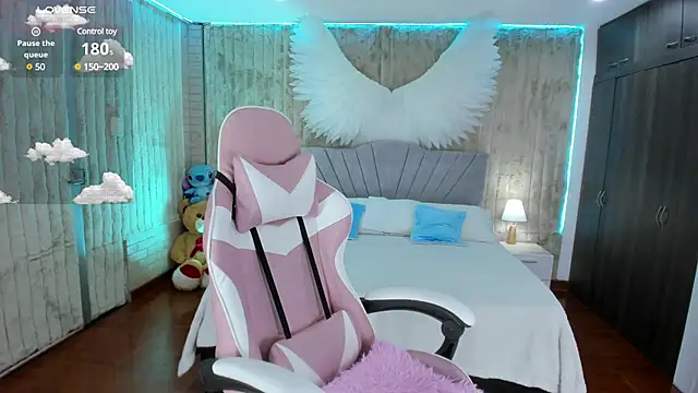 Snapshot of floryn_susana chatting on February 23, 7:49 pm floryn susana online show from February 23, 7:49 pm