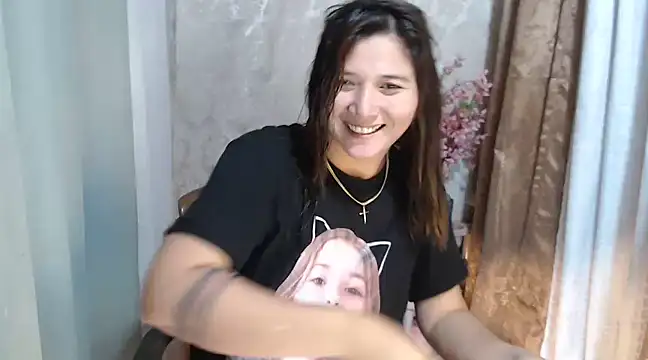 Snapshot of MS_Isabella_Snow92 chatting on February 2, 11:00 pm MS Isabella Snow92 online show from February 2, 11:00 pm