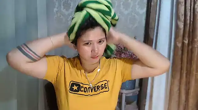 Snapshot of MS_Isabella_Snow92 chatting on February 7, 9:48 pm MS Isabella Snow92 online show from February 7, 9:48 pm