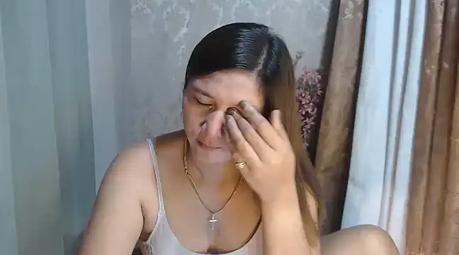 Snapshot of MS_Isabella_Snow92 chatting on February 14, 9:43 pm MS Isabella Snow92 online show from February 14, 9:43 pm