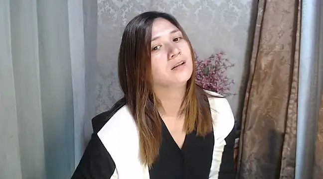 Snapshot of MS_Isabella_Snow92 chatting on February 20, 11:32 pm MS Isabella Snow92 online show from February 20, 11:32 pm