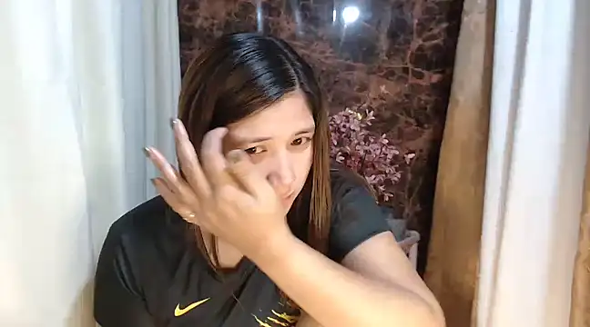 Snapshot of MS_Isabella_Snow92 chatting on February 28, 10:17 pm MS Isabella Snow92 online show from February 28, 10:17 pm