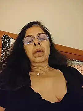 Snapshot of Susannemilf chatting on November 12, 11:58 pm Susannemilf online show from November 12, 11:58 pm