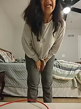 Snapshot of Susannemilf chatting on November 14, 12:53 am Susannemilf online show from November 14, 12:53 am