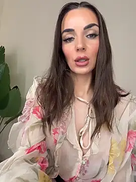 Snapshot of Bad_Giorgia chatting on February 13, 10:33 am Bad Giorgia online show from February 13, 10:33 am