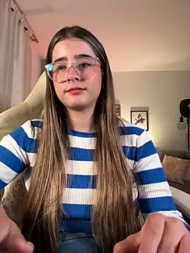 Snapshot of Stormiie777 chatting on February 13, 1:23 am Stormiie777 online show from February 13, 1:23 am