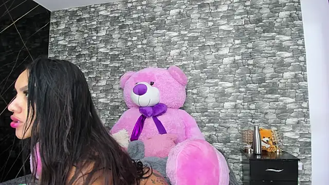 Snapshot of HeidyWillss chatting on March 18, 7:20 pm HeidyWillss online show from March 18, 7:20 pm