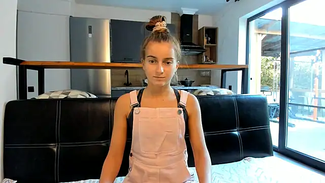 Snapshot of ElizSweet chatting on December 3, 11:41 am ElizSweet online show from December 3, 11:41 am