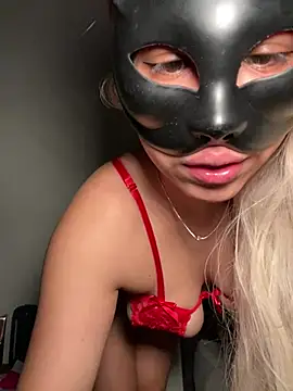 Snapshot of nenalayla chatting on February 14, 10:58 pm nenalayla online show from February 14, 10:58 pm