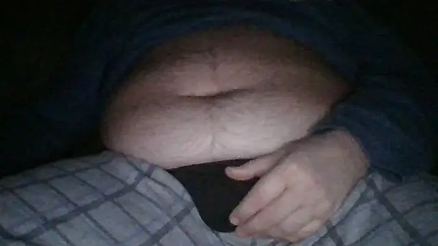 Snapshot of Anderrust chatting on February 6, 2:11 am Anderrust online show from February 6, 2:11 am