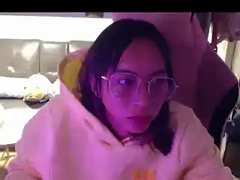 sexybigcockandtits online show from December 12, 5:48 pm