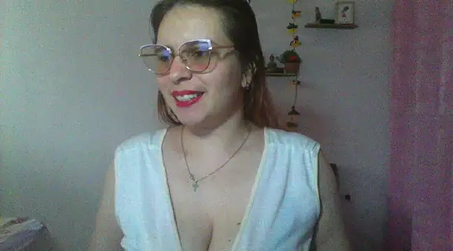 lorenitabella online show from March 4, 7:32 pm