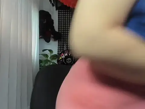 lorenitabella online show from October 13, 8:31 pm