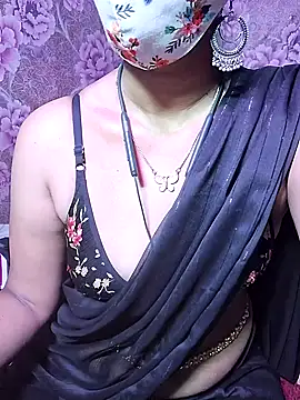 Snapshot of XBHUUME chatting on February 8, 8:21 pm XBHUUME online show from February 8, 8:21 pm