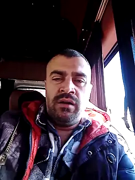 Snapshot of kevgir08 chatting on January 1, 12:33 pm kevgir08 online show from January 1, 12:33 pm