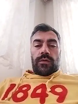 Snapshot of kevgir08 chatting on November 25, 1:55 pm kevgir08 online show from November 25, 1:55 pm