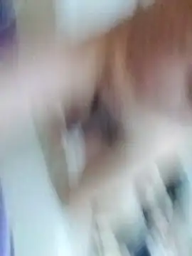 Snapshot of kevgir08 chatting on December 5, 12:08 am kevgir08 online show from December 5, 12:08 am