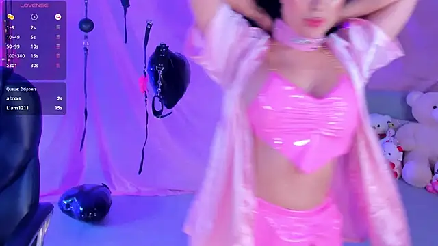 MadelineFox online show from February 14, 4:20 pm