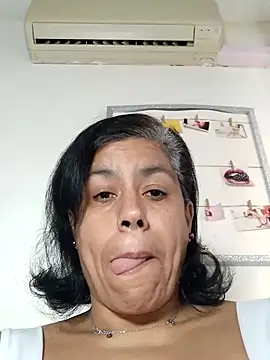 Molly newman6 online show from April 15, 1:29 pm