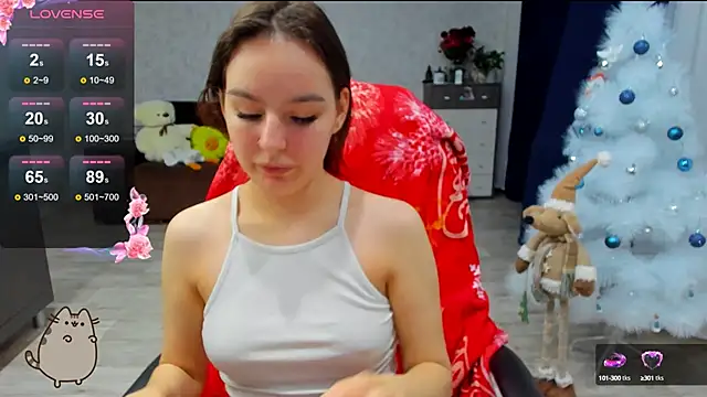 Snapshot of c_arina_x chatting on January 22, 12:06 am c arina x online show from January 22, 12:06 am