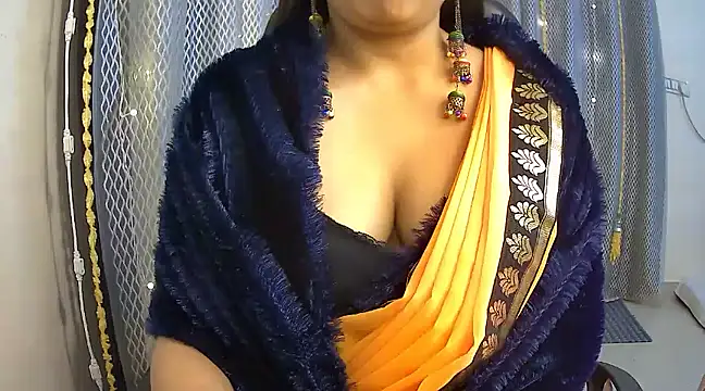 Snapshot of avav_love chatting on January 5, 12:53 pm avav love online show from January 5, 12:53 pm