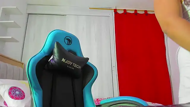 Lunastar02 online show from November 29, 2:31 pm