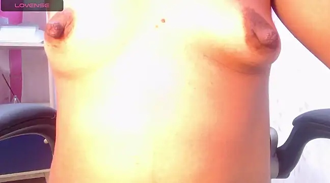 Snapshot of Amy_Ronan chatting on January 24, 6:56 pm Amy Ronan online show from January 24, 6:56 pm