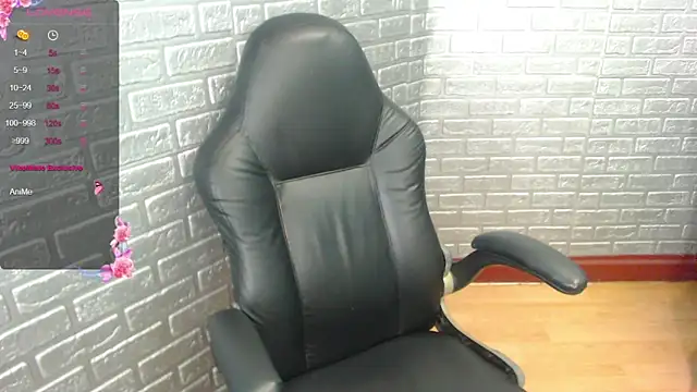 Snapshot of Amy_Ronan chatting on October 31, 6:09 pm Amy Ronan online show from October 31, 6:09 pm