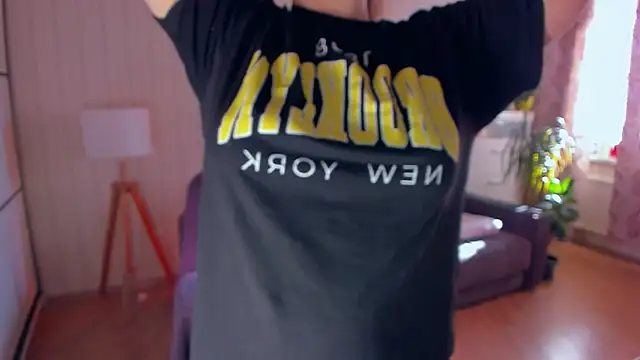 Jessica Rubatte online show from March 21, 1:23 pm