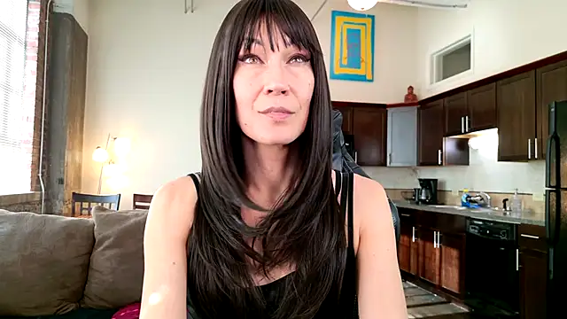 Snapshot of EveEnigma chatting on December 18, 5:42 pm EveEnigma online show from December 18, 5:42 pm