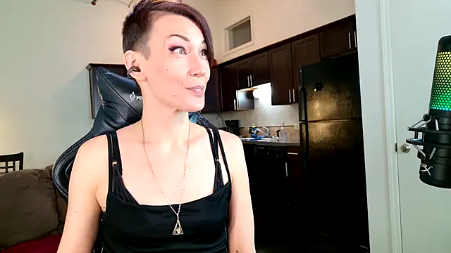 Snapshot of EveEnigma chatting on March 22, 1:08 pm EveEnigma online show from March 22, 1:08 pm