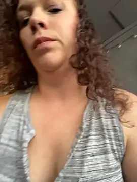 AuroraSummers online show from April 16, 3:24 pm