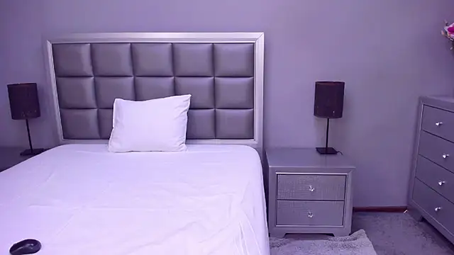 Snapshot of HellennSweet chatting on January 19, 5:15 am HellennSweet online show from January 19, 5:15 am