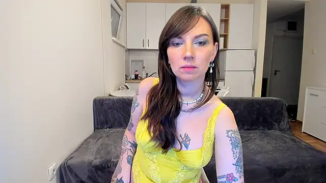 StacyTigerr online show from February 22, 1:00 am