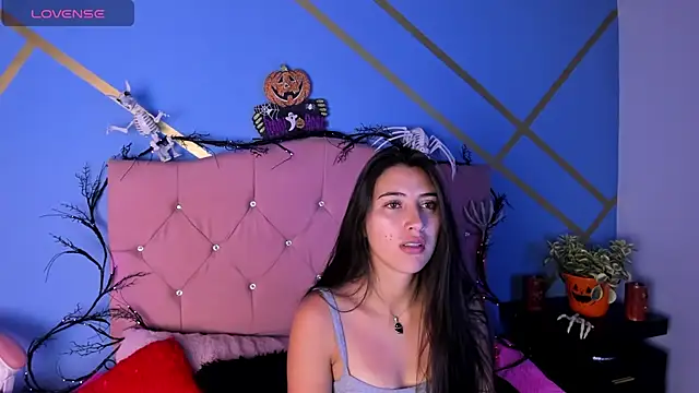 brenda moris01 online show from October 21, 9:15 pm