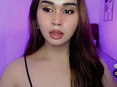 Snapshot of AlodiaOfCums chatting on November 9, 1:53 pm AlodiaOfCums online show from November 9, 1:53 pm