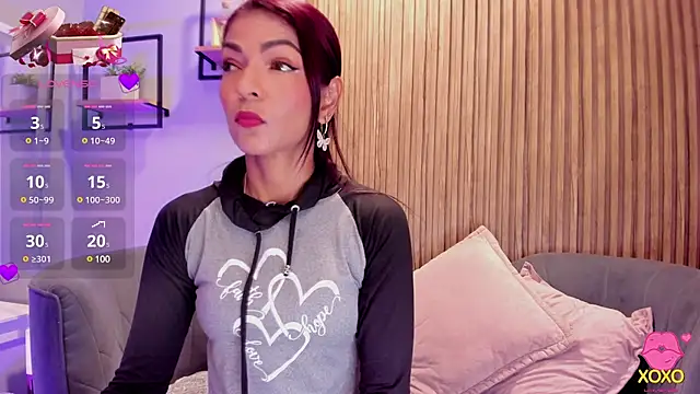 Snapshot of HannaPetit chatting on February 20, 11:42 am HannaPetit online show from February 20, 11:42 am