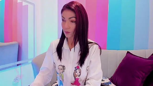 Snapshot of HannaPetit chatting on March 18, 11:41 am HannaPetit online show from March 18, 11:41 am