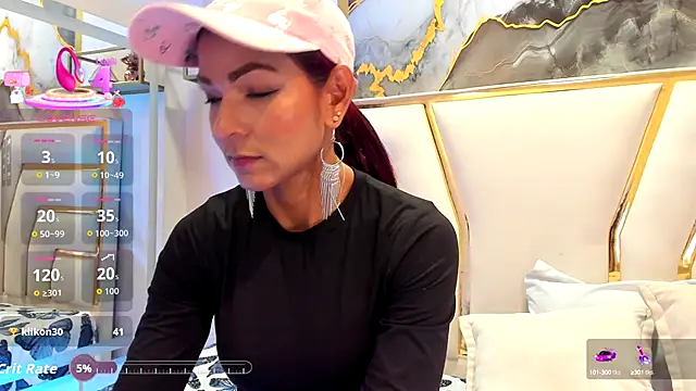 Snapshot of HannaPetit chatting on October 16, 6:53 pm HannaPetit online show from October 16, 6:53 pm