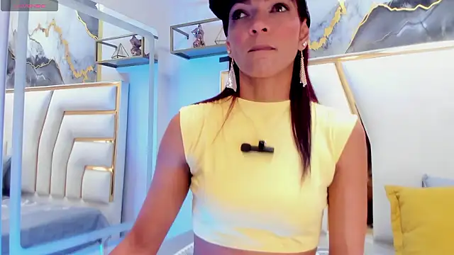 HannaPetit online show from February 19, 6:59 pm