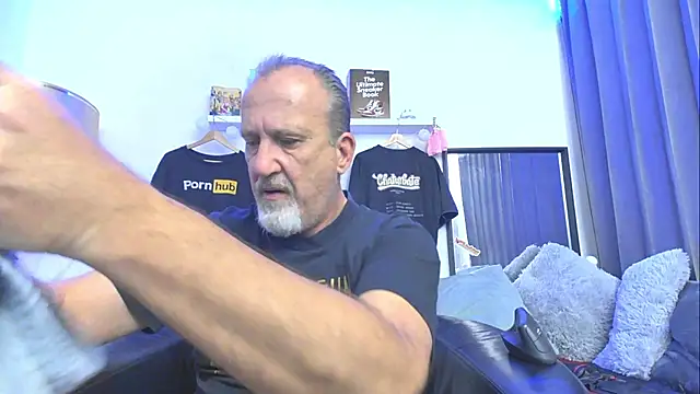 openminddaddy online show from December 11, 5:43 am