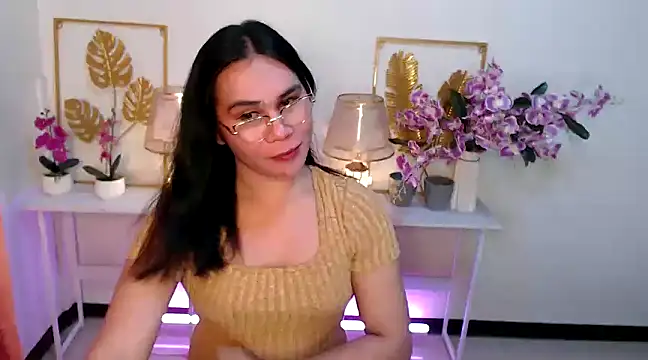 Snapshot of Asian_flabby chatting on January 9, 12:35 am Asian flabby online show from January 9, 12:35 am