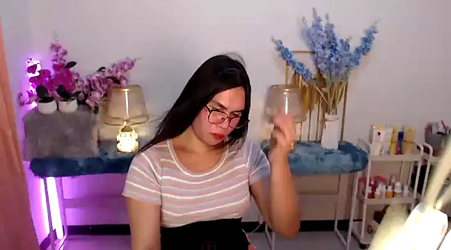 Snapshot of Asian_flabby chatting on January 20, 10:59 pm Asian flabby online show from January 20, 10:59 pm