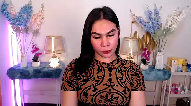 Snapshot of Asian_flabby chatting on January 27, 3:15 am Asian flabby online show from January 27, 3:15 am