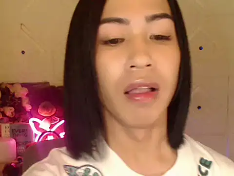 Snapshot of Lemonadexxx chatting on March 7, 2:34 pm Lemonadexxx online show from March 7, 2:34 pm