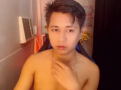 Snapshot of khael_moreno chatting on November 11, 10:54 pm khael moreno online show from November 11, 10:54 pm