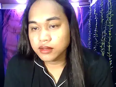 Snapshot of bettina_love chatting on November 26, 8:10 pm bettina love online show from November 26, 8:10 pm